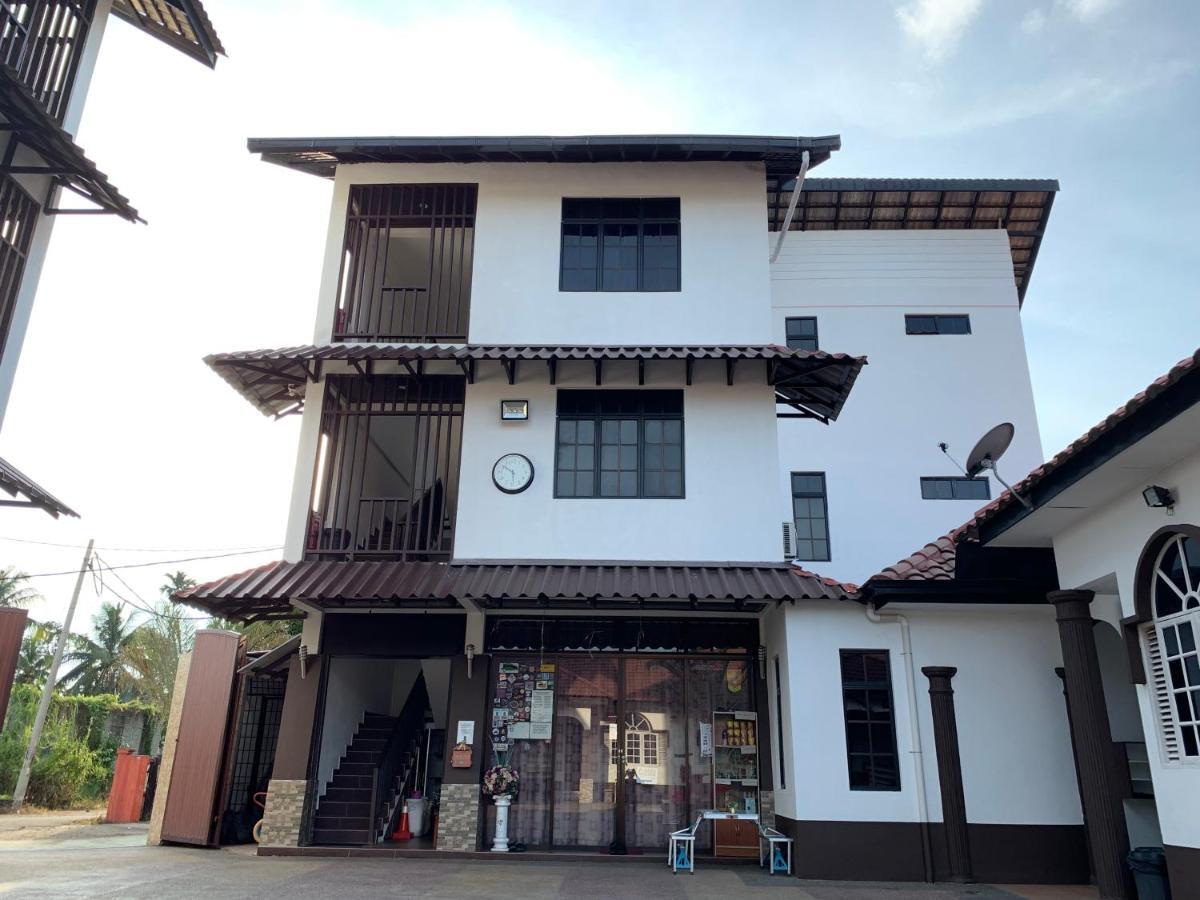 Wan Danisha Villa Inn Kota Bharu Exterior foto