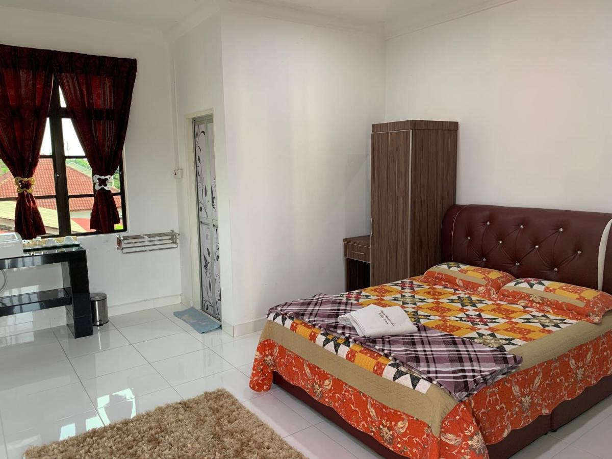 Wan Danisha Villa Inn Kota Bharu Exterior foto